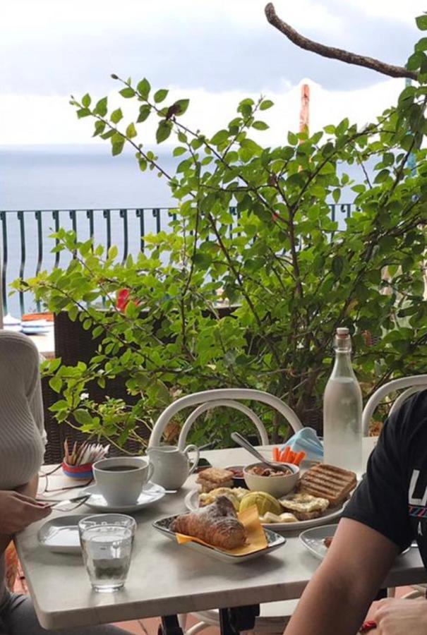 B&B La Terrazza Sul Mare Taormina Exteriör bild