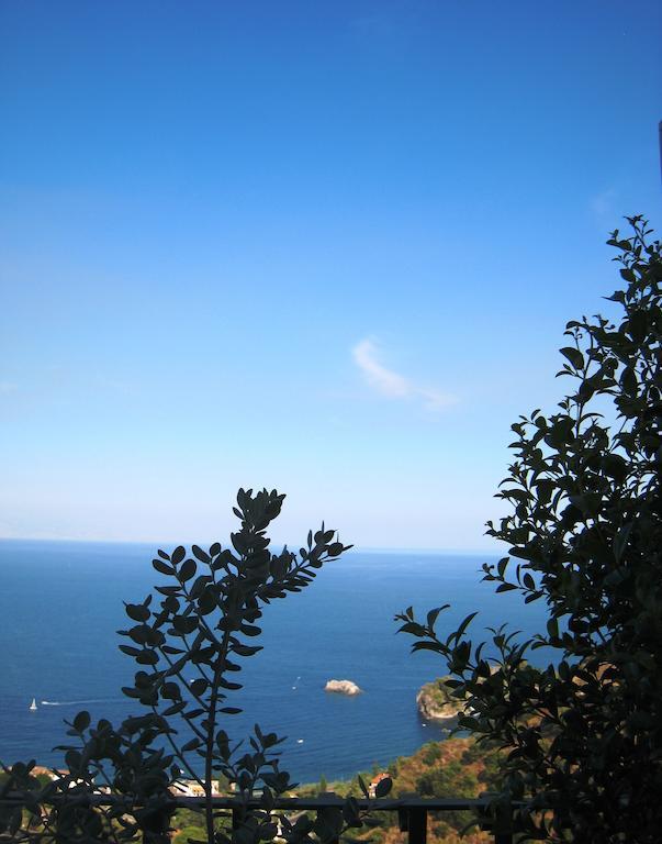 B&B La Terrazza Sul Mare Taormina Exteriör bild