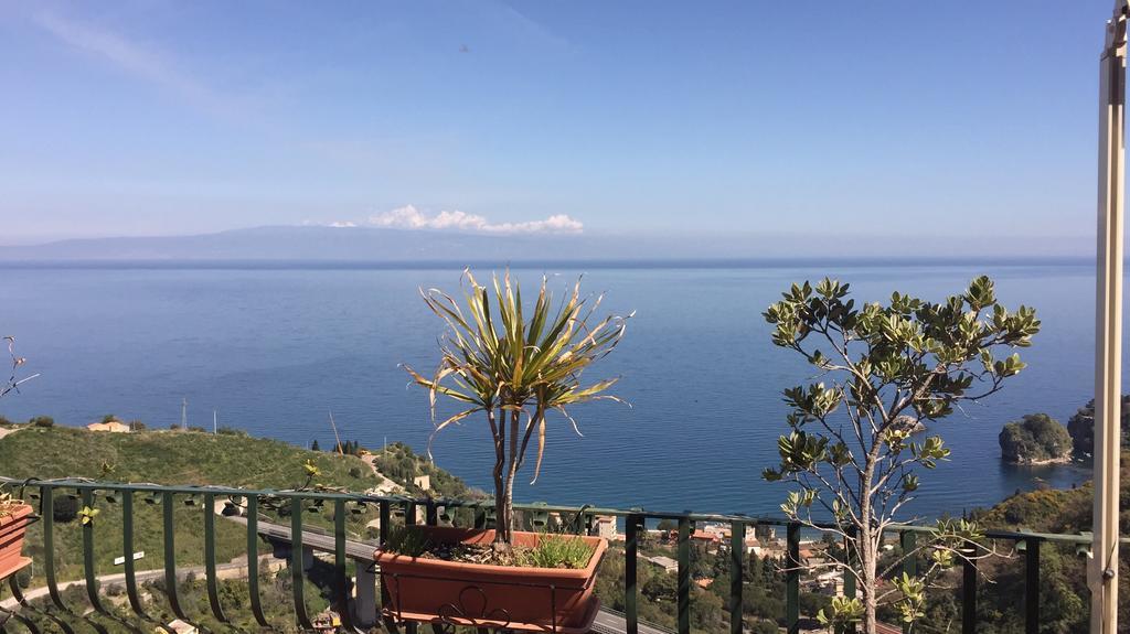 B&B La Terrazza Sul Mare Taormina Exteriör bild