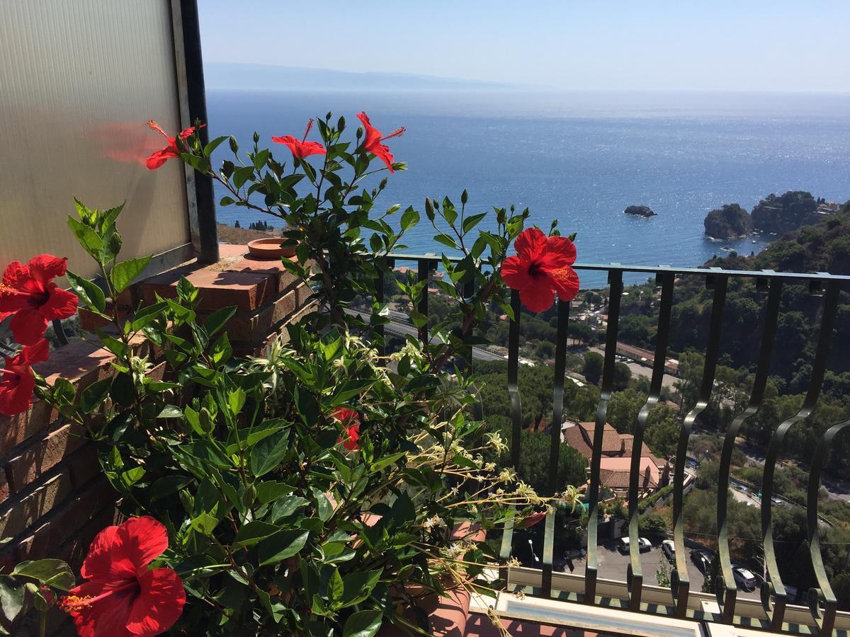 B&B La Terrazza Sul Mare Taormina Exteriör bild