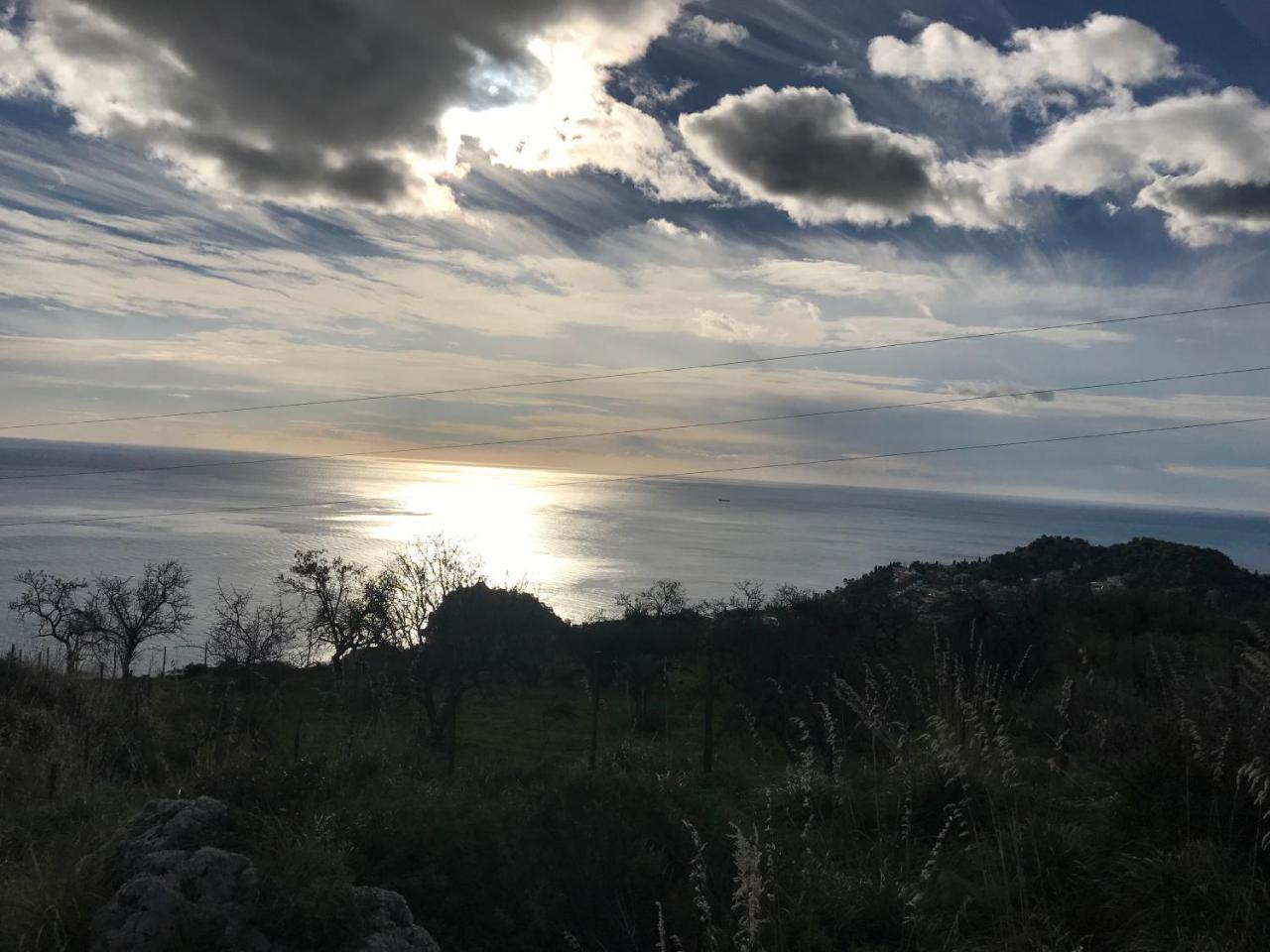 B&B La Terrazza Sul Mare Taormina Exteriör bild